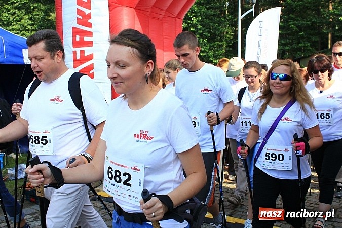 Zdjęcie w galerii na portalu naszraciborz.pl: Rekord Guinnessa w Nordic Walking w liczbach wiadomości z regionu