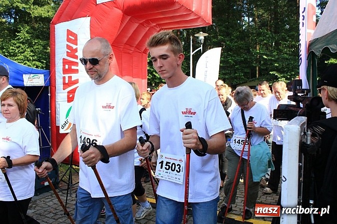 Zdjęcie w galerii na portalu naszraciborz.pl: Rekord Guinnessa w Nordic Walking w liczbach wiadomości z regionu