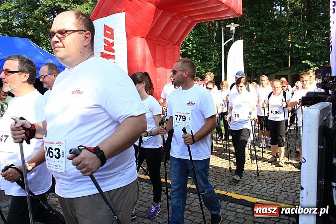 Zdjęcie w galerii na portalu naszraciborz.pl: Rekord Guinnessa w Nordic Walking w liczbach wiadomości z regionu