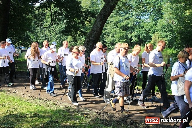 Zdjęcie w galerii na portalu naszraciborz.pl: Rekord Guinnessa w Nordic Walking w liczbach wiadomości z regionu