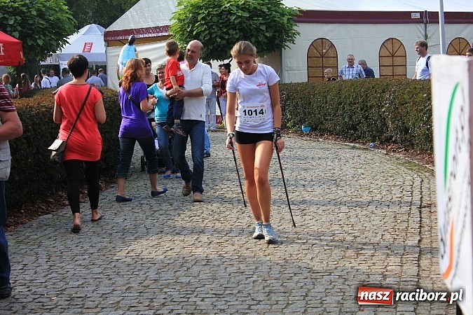 Zdjęcie w galerii na portalu naszraciborz.pl: Rekord Guinnessa w Nordic Walking w liczbach wiadomości z regionu