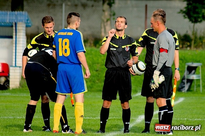 Zdjęcie w galerii na portalu naszraciborz.pl: Rafako zremisowało z osłabionym Rogowem. Kuriozalna pomyłka sędziego wiadomości z regionu