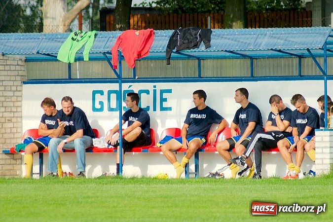 Zdjęcie w galerii na portalu naszraciborz.pl: Rafako zremisowało z osłabionym Rogowem. Kuriozalna pomyłka sędziego wiadomości z regionu