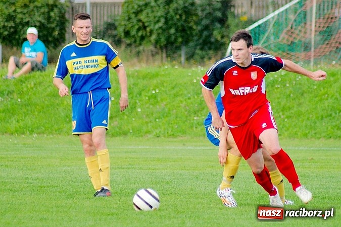Zdjęcie w galerii na portalu naszraciborz.pl: Rafako zremisowało z osłabionym Rogowem. Kuriozalna pomyłka sędziego wiadomości z regionu