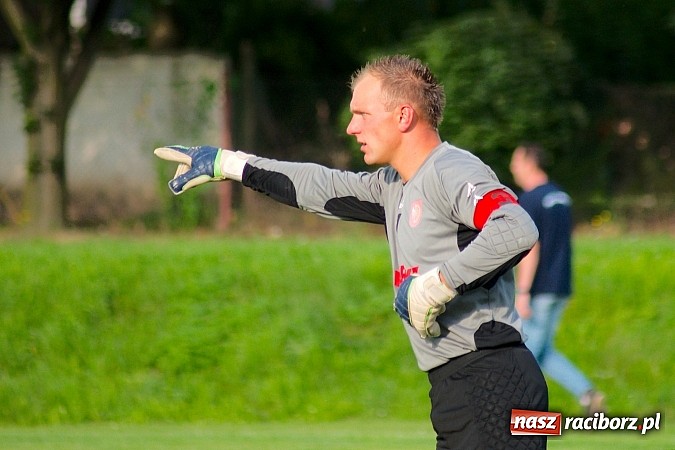 Zdjęcie w galerii na portalu naszraciborz.pl: Rafako zremisowało z osłabionym Rogowem. Kuriozalna pomyłka sędziego wiadomości z regionu