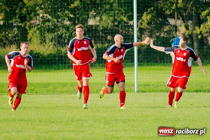 Zdjęcie w galerii na portalu naszraciborz.pl: Rafako zremisowało z osłabionym Rogowem. Kuriozalna pomyłka sędziego wiadomości z regionu