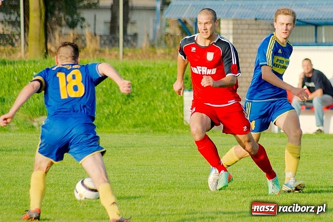 Zdjęcie w galerii na portalu naszraciborz.pl: Rafako zremisowało z osłabionym Rogowem. Kuriozalna pomyłka sędziego wiadomości z regionu