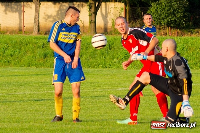 Zdjęcie w galerii na portalu naszraciborz.pl: Rafako zremisowało z osłabionym Rogowem. Kuriozalna pomyłka sędziego wiadomości z regionu