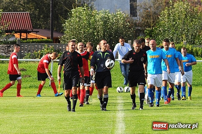 Zdjęcie w galerii na portalu naszraciborz.pl: Niewykorzystane sytuacje się mszczą. Podział punktów w Studziennej wiadomości z regionu