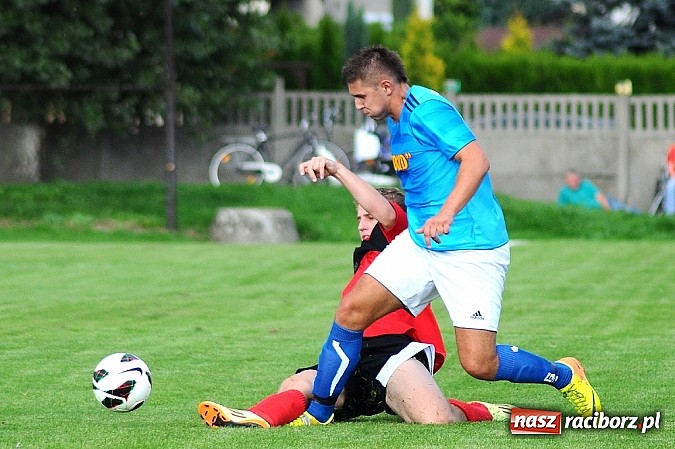 Zdjęcie w galerii na portalu naszraciborz.pl: Niewykorzystane sytuacje się mszczą. Podział punktów w Studziennej wiadomości z regionu