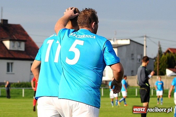 Zdjęcie w galerii na portalu naszraciborz.pl: Niewykorzystane sytuacje się mszczą. Podział punktów w Studziennej wiadomości z regionu