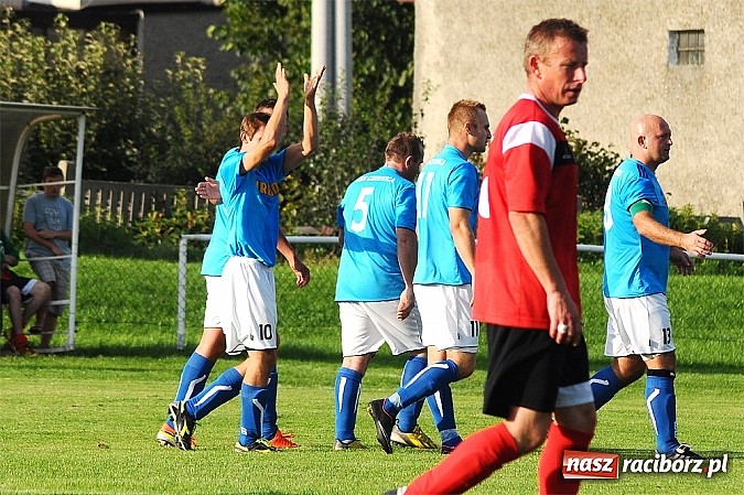 Zdjęcie w galerii na portalu naszraciborz.pl: Niewykorzystane sytuacje się mszczą. Podział punktów w Studziennej wiadomości z regionu