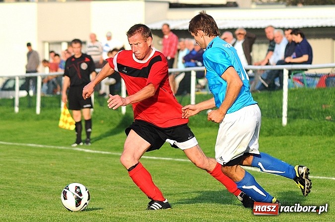 Zdjęcie w galerii na portalu naszraciborz.pl: Niewykorzystane sytuacje się mszczą. Podział punktów w Studziennej wiadomości z regionu