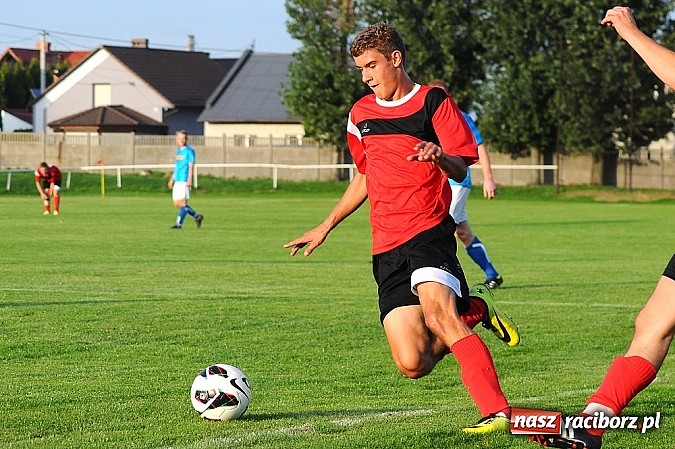 Zdjęcie w galerii na portalu naszraciborz.pl: Niewykorzystane sytuacje się mszczą. Podział punktów w Studziennej wiadomości z regionu