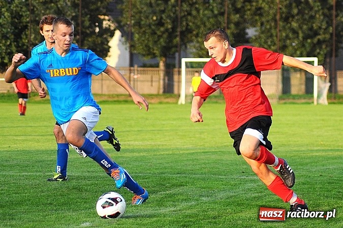 Zdjęcie w galerii na portalu naszraciborz.pl: Niewykorzystane sytuacje się mszczą. Podział punktów w Studziennej wiadomości z regionu