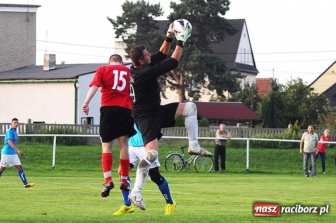 Zdjęcie w galerii na portalu naszraciborz.pl: Niewykorzystane sytuacje się mszczą. Podział punktów w Studziennej wiadomości z regionu