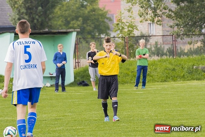 Zdjęcie w galerii na portalu naszraciborz.pl: Trampkarze Kuźni rozbili rówieśników z Zawady Książęcej. Sędzia spóźnił się na mecz wiadomości z regionu