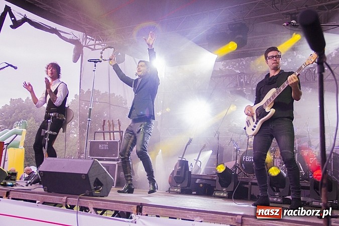 Zdjęcie w galerii na portalu naszraciborz.pl: Pectus i Paranienormalni gwiazdami 65. urodzin Rafako   wiadomości z regionu