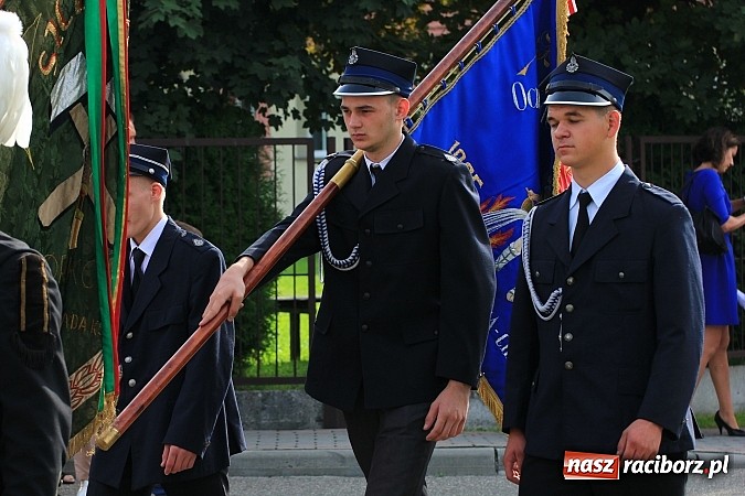 Zdjęcie w galerii na portalu naszraciborz.pl: Kolorowy korowód na dożynkach parafialnych w Zawadzie Książęcej wiadomości z regionu