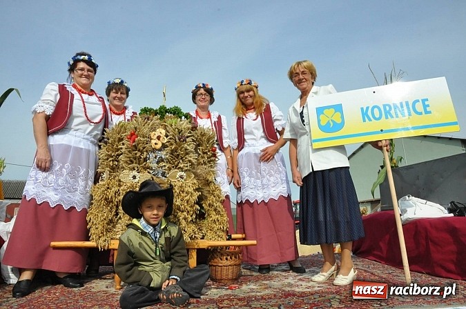 Zdjęcie w galerii na portalu naszraciborz.pl: Dożynki gminy Pietrowice Wlk. - Pawłów 2014 wiadomości z regionu