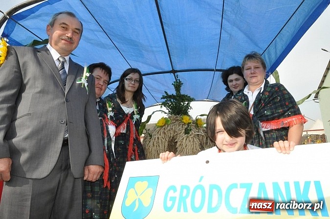 Zdjęcie w galerii na portalu naszraciborz.pl: Dożynki gminy Pietrowice Wlk. - Pawłów 2014 wiadomości z regionu