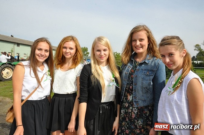Zdjęcie w galerii na portalu naszraciborz.pl: Dożynki gminy Pietrowice Wlk. - Pawłów 2014 wiadomości z regionu