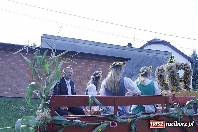 Zdjęcie w galerii na portalu naszraciborz.pl: Dożynki gminy Pietrowice Wlk. - Pawłów 2014 wiadomości z regionu