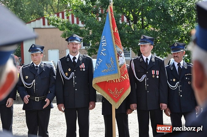 Zdjęcie w galerii na portalu naszraciborz.pl: Druhowie z Kuźni Raciborskiej świętują dziś 110-lecie swojej jednostki wiadomości z regionu