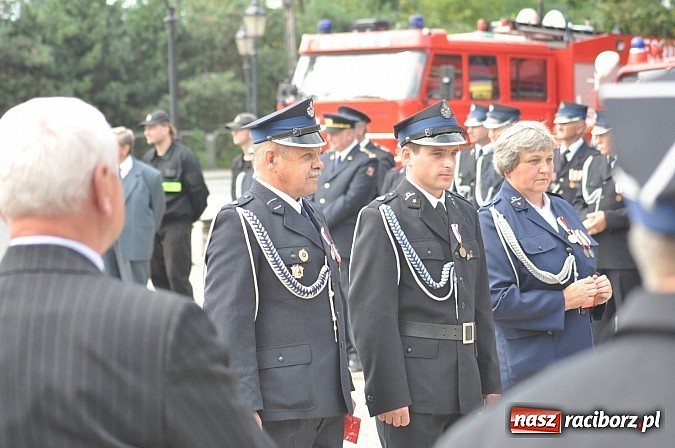 Zdjęcie w galerii na portalu naszraciborz.pl: Druhowie z Kuźni Raciborskiej świętują dziś 110-lecie swojej jednostki wiadomości z regionu