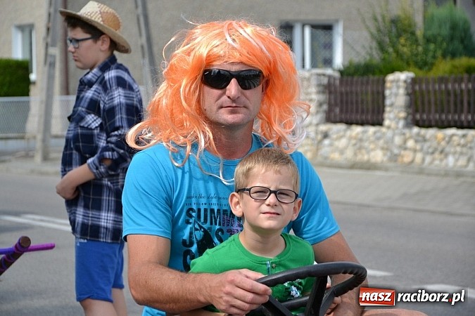 Zdjęcie w galerii na portalu naszraciborz.pl: Bajkowo i kolorowo na dożynkach w Owsiszczach wiadomości z regionu