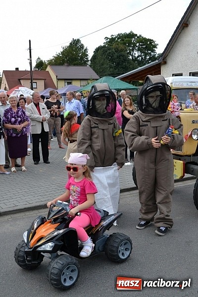Zdjęcie w galerii na portalu naszraciborz.pl: Bajkowo i kolorowo na dożynkach w Owsiszczach wiadomości z regionu