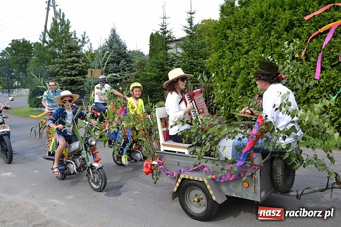 Zdjęcie w galerii na portalu naszraciborz.pl: Bajkowo i kolorowo na dożynkach w Owsiszczach wiadomości z regionu