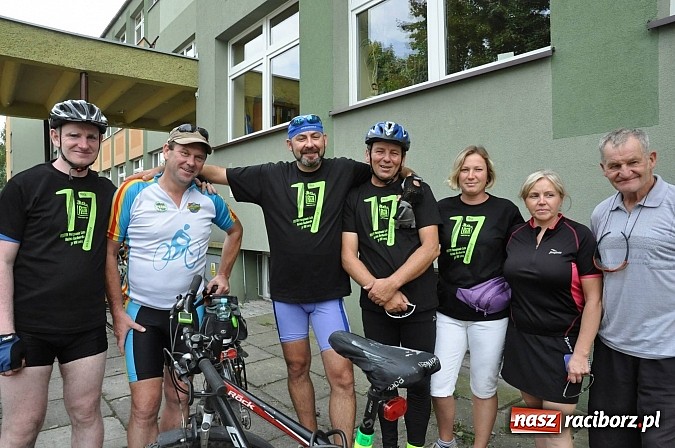 Zdjęcie w galerii na portalu naszraciborz.pl: Rekordowy 17. Rodzinny Rajd Rowerowy Szlakiem Pożaru z 1992 roku wiadomości z regionu