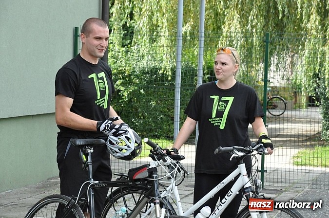 Zdjęcie w galerii na portalu naszraciborz.pl: Rekordowy 17. Rodzinny Rajd Rowerowy Szlakiem Pożaru z 1992 roku wiadomości z regionu