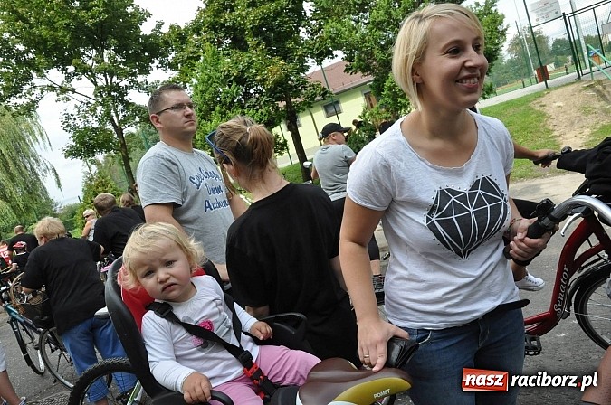 Zdjęcie w galerii na portalu naszraciborz.pl: Rekordowy 17. Rodzinny Rajd Rowerowy Szlakiem Pożaru z 1992 roku wiadomości z regionu