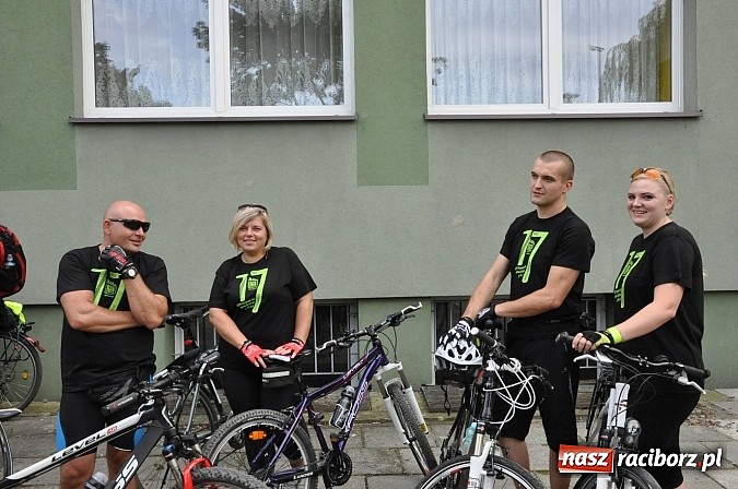 Zdjęcie w galerii na portalu naszraciborz.pl: Rekordowy 17. Rodzinny Rajd Rowerowy Szlakiem Pożaru z 1992 roku wiadomości z regionu