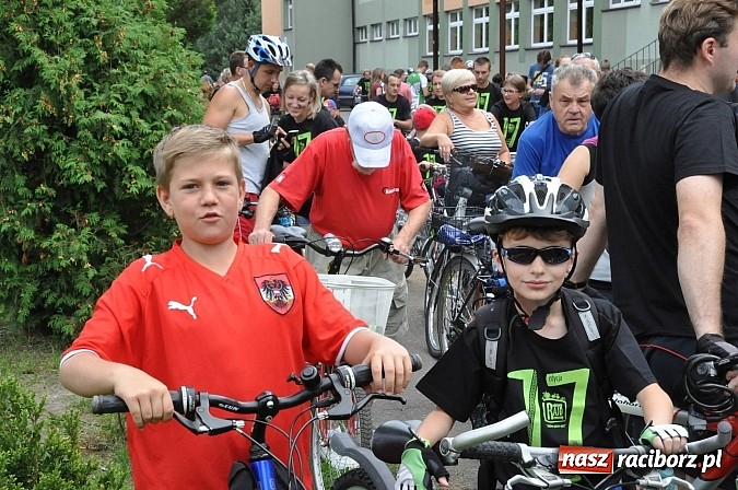 Zdjęcie w galerii na portalu naszraciborz.pl: Rekordowy 17. Rodzinny Rajd Rowerowy Szlakiem Pożaru z 1992 roku wiadomości z regionu