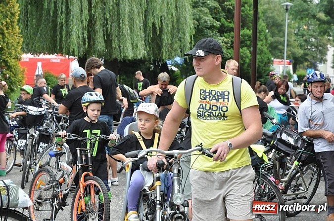 Zdjęcie w galerii na portalu naszraciborz.pl: Rekordowy 17. Rodzinny Rajd Rowerowy Szlakiem Pożaru z 1992 roku wiadomości z regionu