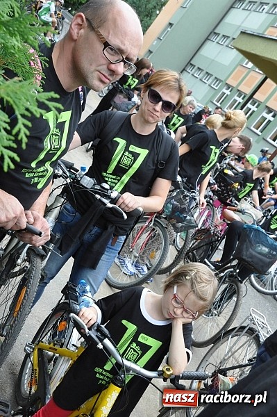 Zdjęcie w galerii na portalu naszraciborz.pl: Rekordowy 17. Rodzinny Rajd Rowerowy Szlakiem Pożaru z 1992 roku wiadomości z regionu