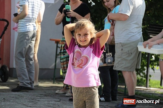 Zdjęcie w galerii na portalu naszraciborz.pl: Harnaś w koloratce i jego weseli parafianie, czyli wojnowickie dożynki 2014 wiadomości z regionu