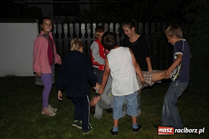 Zdjęcie w galerii na portalu naszraciborz.pl: Harnaś w koloratce i jego weseli parafianie, czyli wojnowickie dożynki 2014 wiadomości z regionu