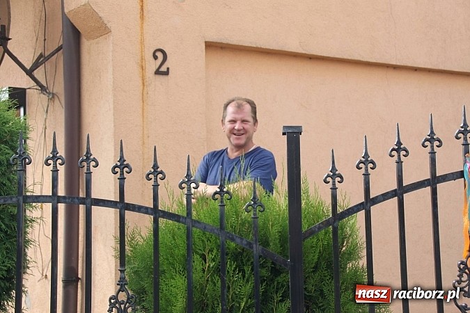 Zdjęcie w galerii na portalu naszraciborz.pl: Harnaś w koloratce i jego weseli parafianie, czyli wojnowickie dożynki 2014 wiadomości z regionu