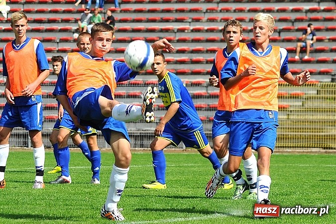 Zdjęcie w galerii na portalu naszraciborz.pl: UKS Ikar lepszy w derbach Raciborza wiadomości z regionu