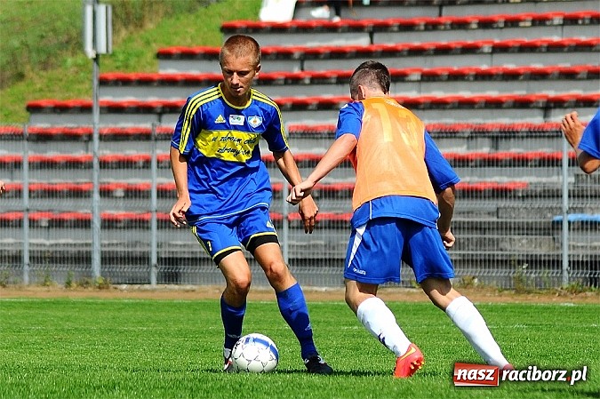 Zdjęcie w galerii na portalu naszraciborz.pl: UKS Ikar lepszy w derbach Raciborza wiadomości z regionu