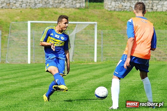 Zdjęcie w galerii na portalu naszraciborz.pl: UKS Ikar lepszy w derbach Raciborza wiadomości z regionu