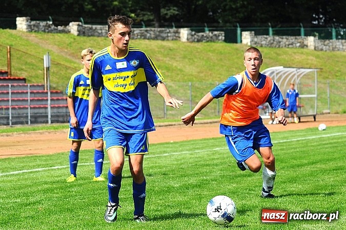 Zdjęcie w galerii na portalu naszraciborz.pl: UKS Ikar lepszy w derbach Raciborza wiadomości z regionu