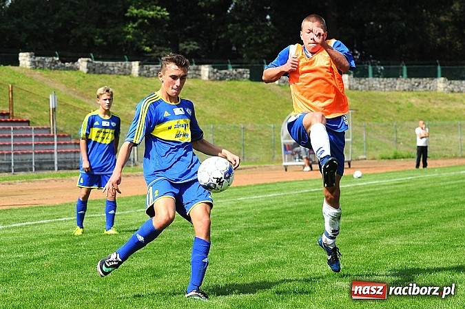 Zdjęcie w galerii na portalu naszraciborz.pl: UKS Ikar lepszy w derbach Raciborza wiadomości z regionu