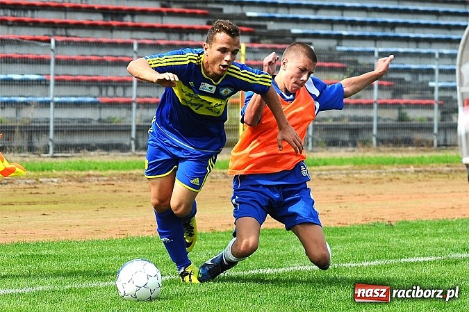 Zdjęcie w galerii na portalu naszraciborz.pl: UKS Ikar lepszy w derbach Raciborza wiadomości z regionu