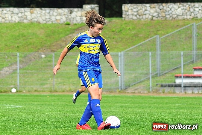 Zdjęcie w galerii na portalu naszraciborz.pl: UKS Ikar lepszy w derbach Raciborza wiadomości z regionu