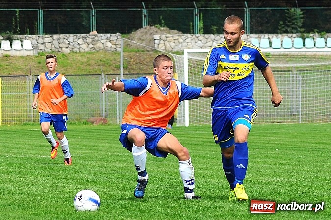 Zdjęcie w galerii na portalu naszraciborz.pl: UKS Ikar lepszy w derbach Raciborza wiadomości z regionu